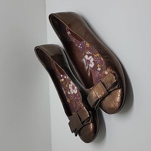 Piper & Blue Faux Leather Copper Flat Bow Shoes 7